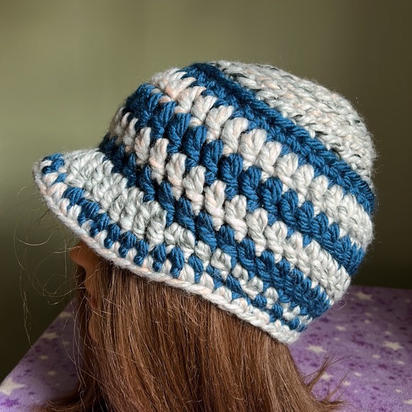 Crochet flower newsboy medium thick wool blend yarn new - Picture 4 of 6